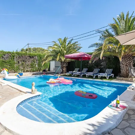 Vilain Camille Villa