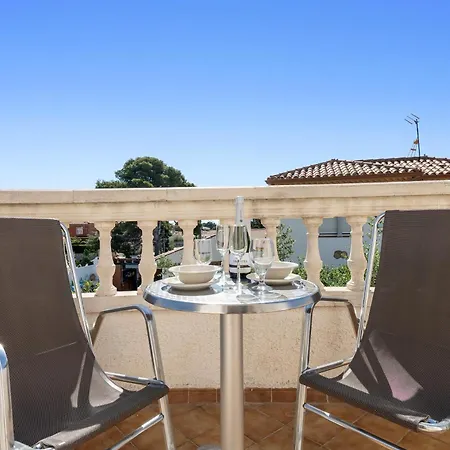 Vilain Camille Villa Miami Playa