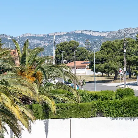 Vilain Camille Villa